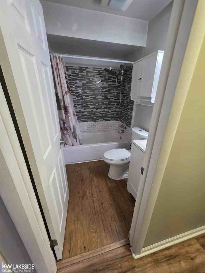 30541 Bluehill St - Photo 6 of 16