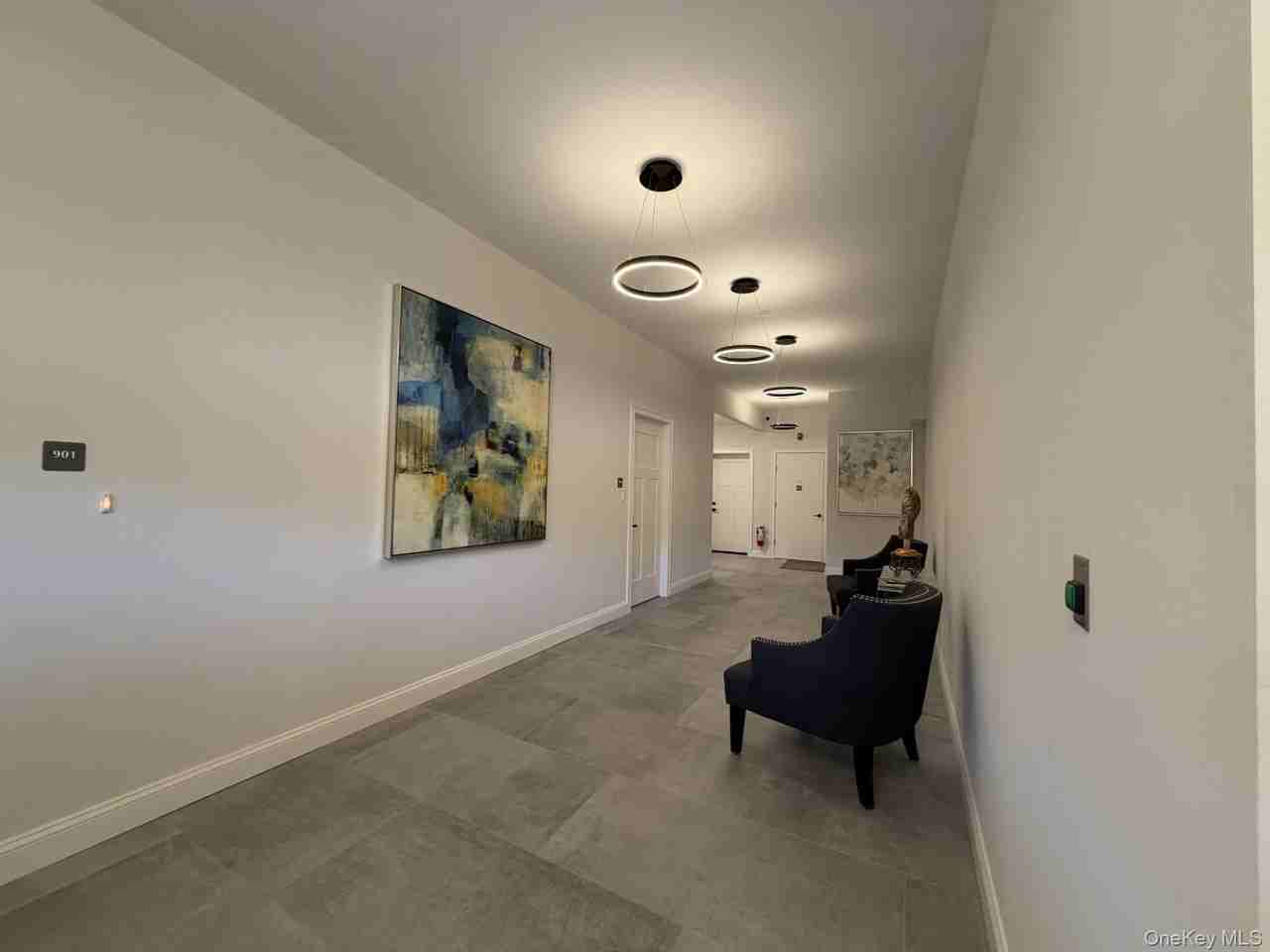 905 Oakridge Cmns - Photo 5 of 29