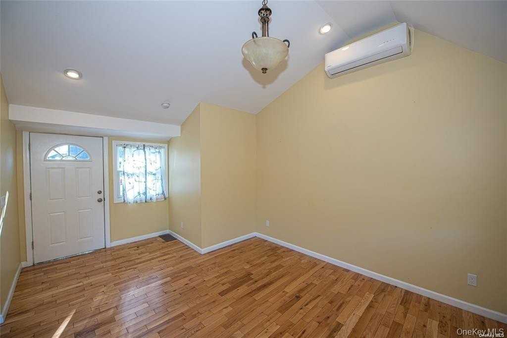 37 Winter Ln - Photo 6 of 21