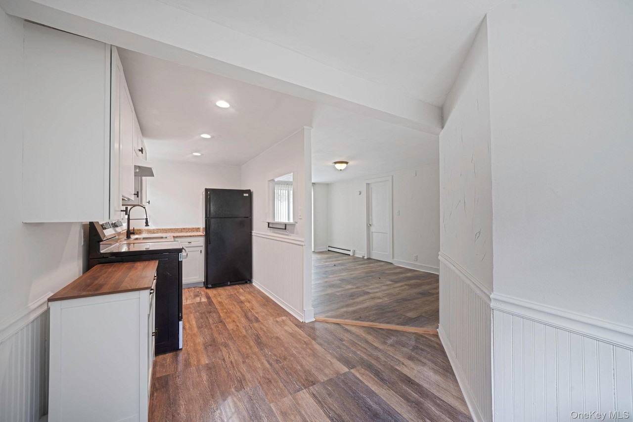 32 Dewey St - Photo 6 of 20