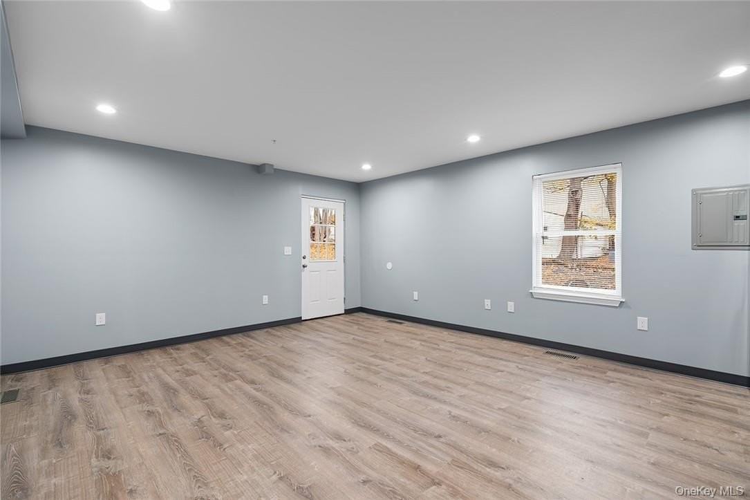 20 Oak St #2 - Photo 5 of 14