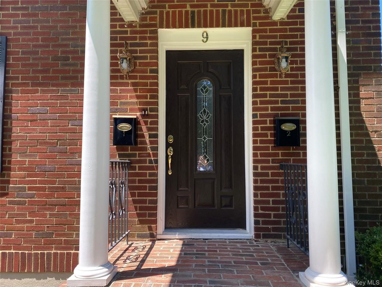 9 Nassau Rd #1 - Photo 2 of 19