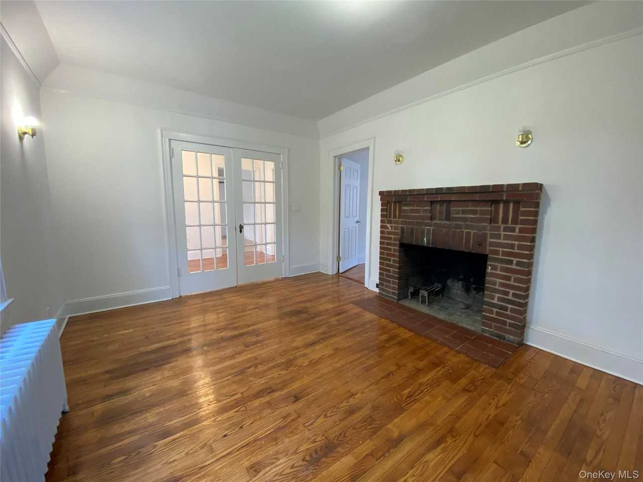 9 Nassau Rd #1 - Photo 7 of 19