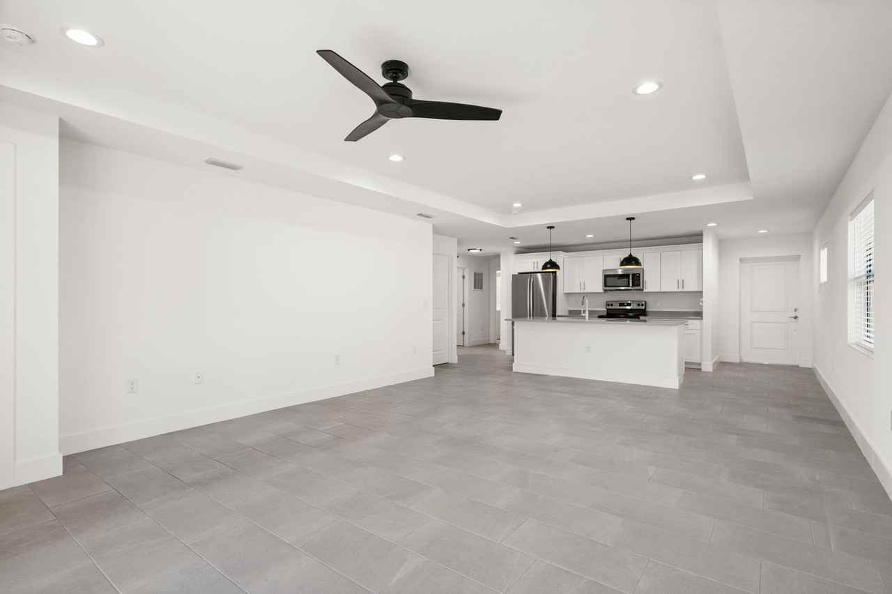 1392 San Cristobal Ave - Photo 7 of 22