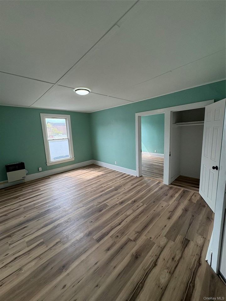 108 Main St #2 - Photo 4 of 13