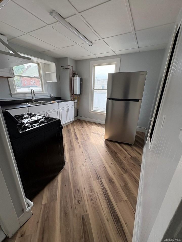 108 Main St #2 - Photo 7 of 13