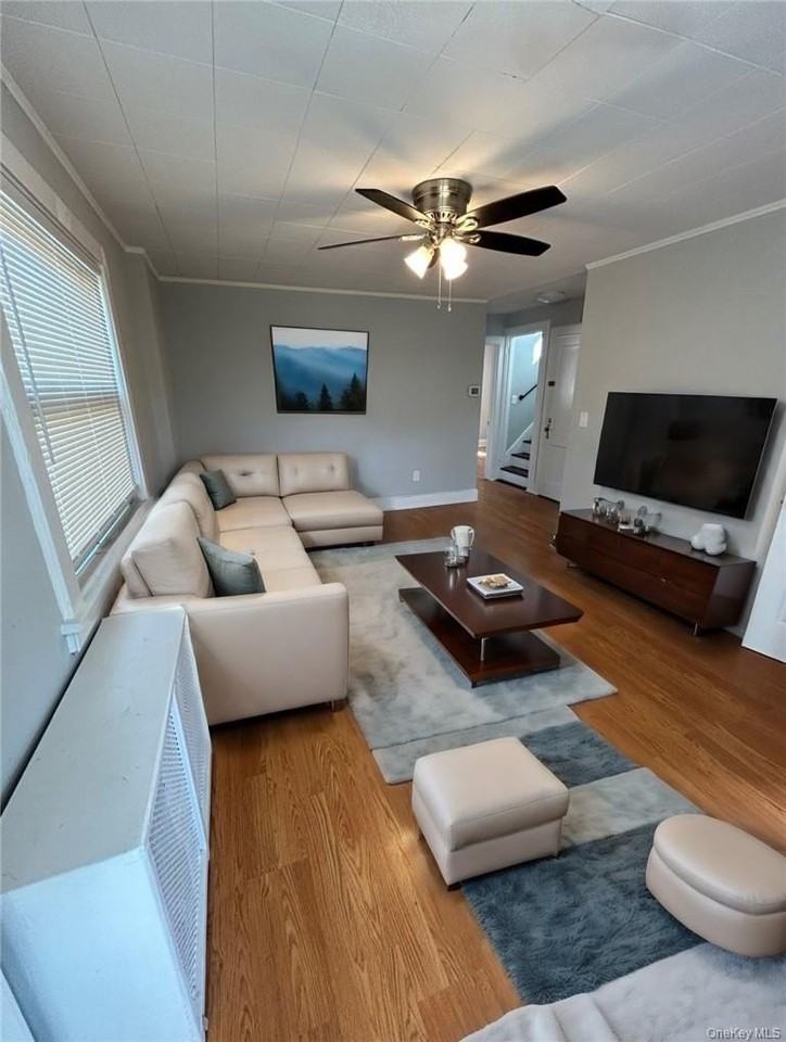 72 Soundview St #2 - Photo 2 of 19