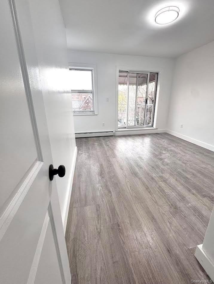 142-33 60AVE - Photo 2 of 5