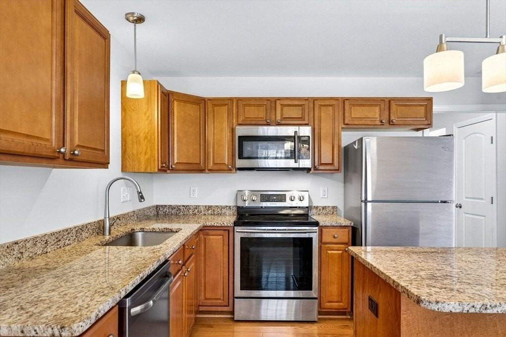 33 Caffoni Dr #33 - Photo 5 of 27