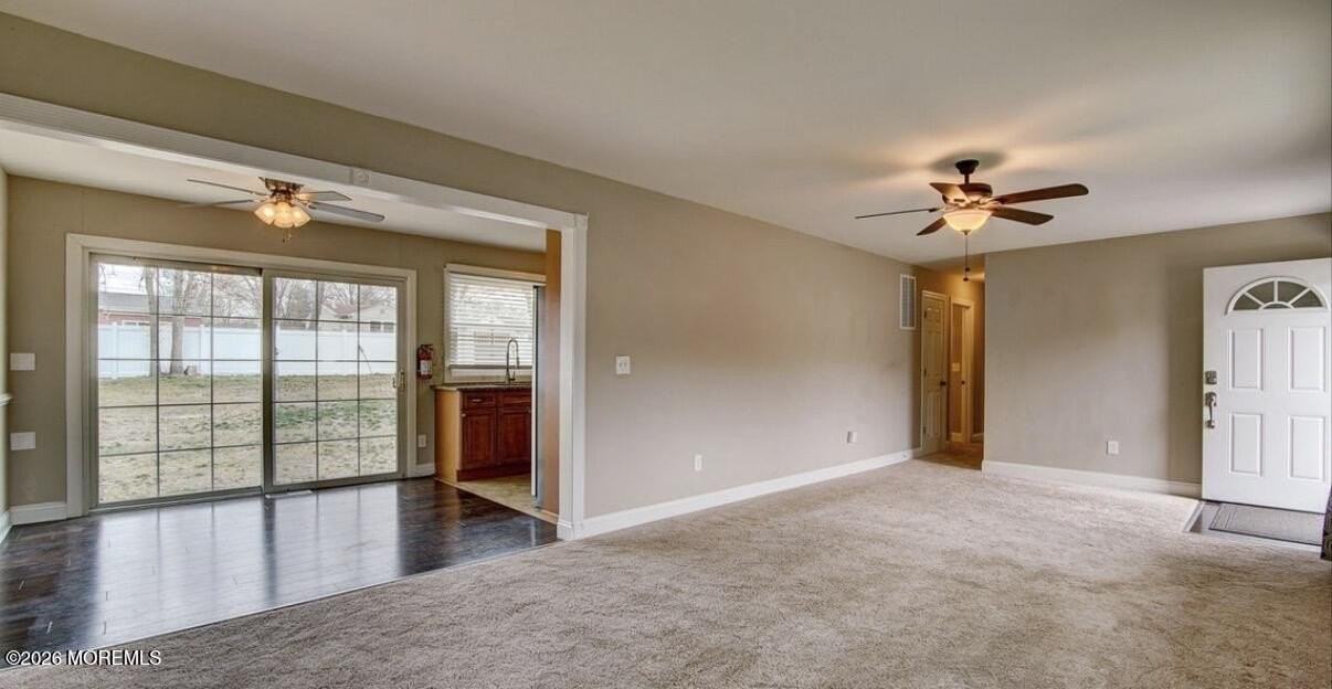 119 Pheasant Dr - Photo 3 of 12