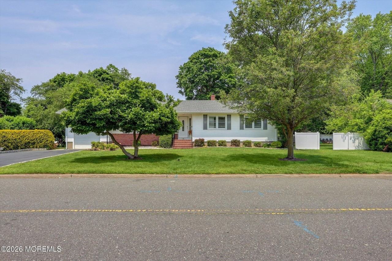 125 Beechwood Ave - Photo 5 of 39