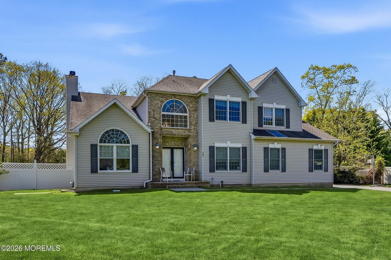 58 Georgetown Rd - Photo 2 of 18