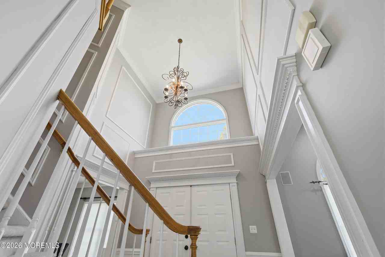 58 Georgetown Rd - Photo 3 of 18