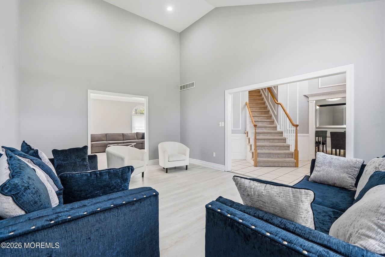 58 Georgetown Rd - Photo 5 of 18