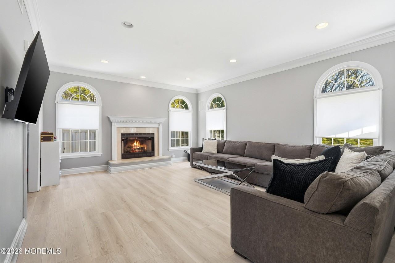 58 Georgetown Rd - Photo 7 of 18