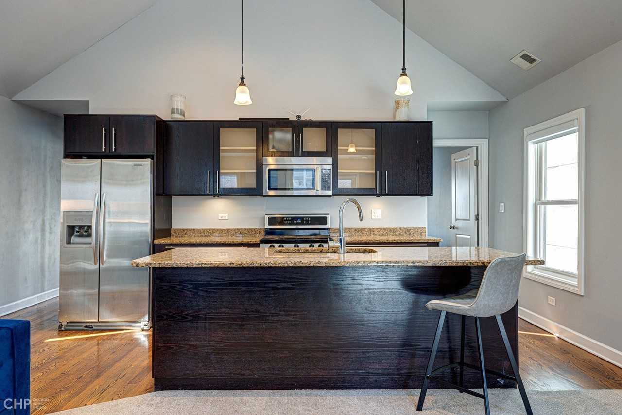 1414 W Superior St #2 - Photo 5 of 16
