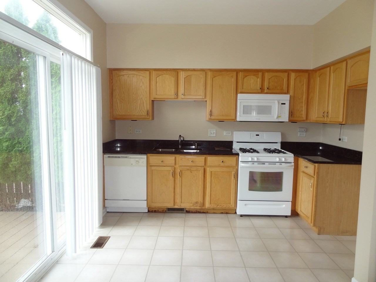 2154 Cypress Ct #2154 - Photo 5 of 17
