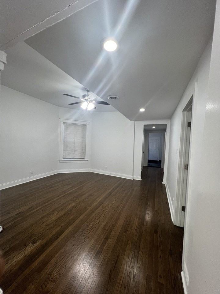 6151 S Langley Ave #1 - Photo 4 of 9