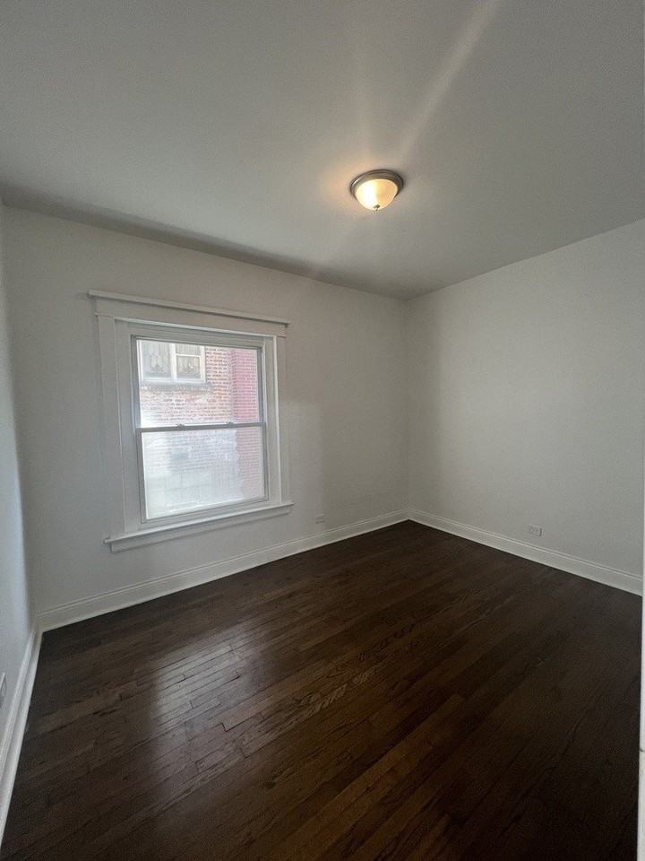 6151 S Langley Ave #1 - Photo 5 of 9