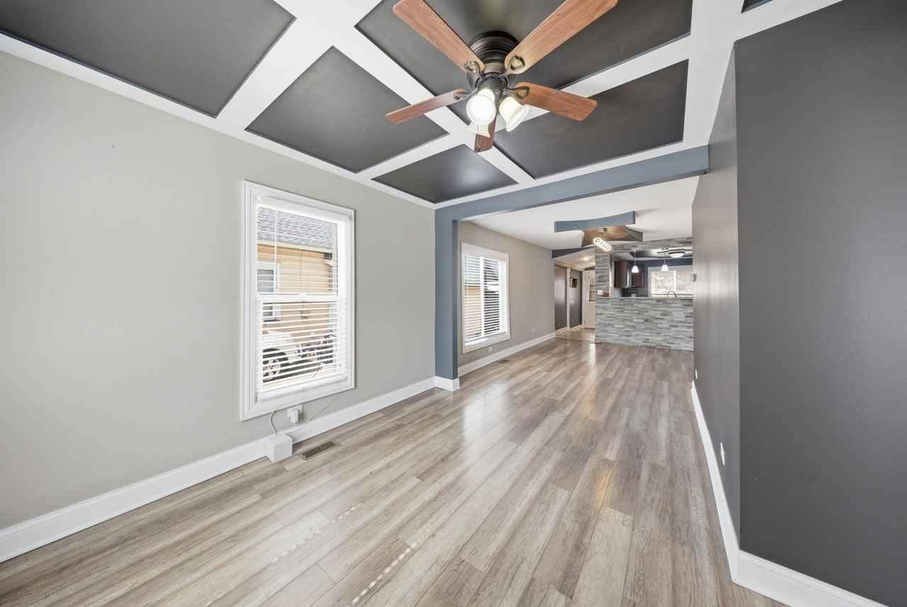 810 Superior St - Photo 3 of 14