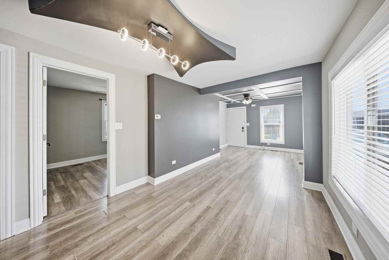 810 Superior St - Photo 7 of 14