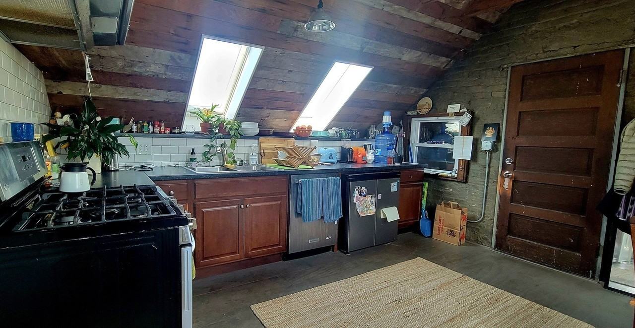 3213 S Lituanica Ave #4F - Photo 2 of 19