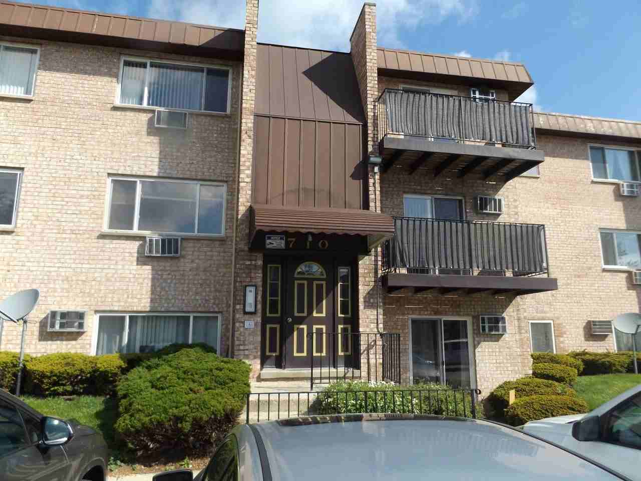 710 W Huntington Commons Rd #2B - Photo 2 of 16