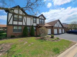 featured image of 216 Stoneybrook Ln #2C