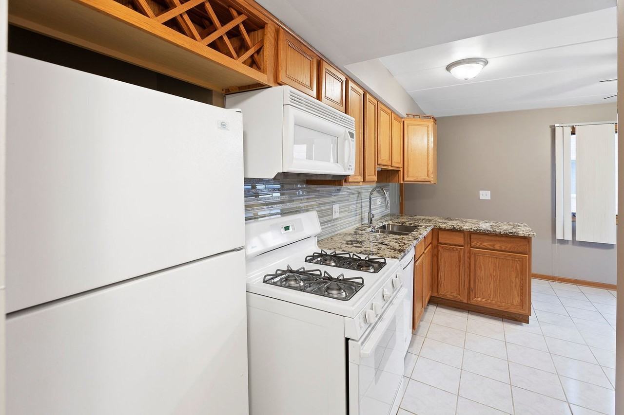 5359 Edison Ave #2N - Photo 4 of 14