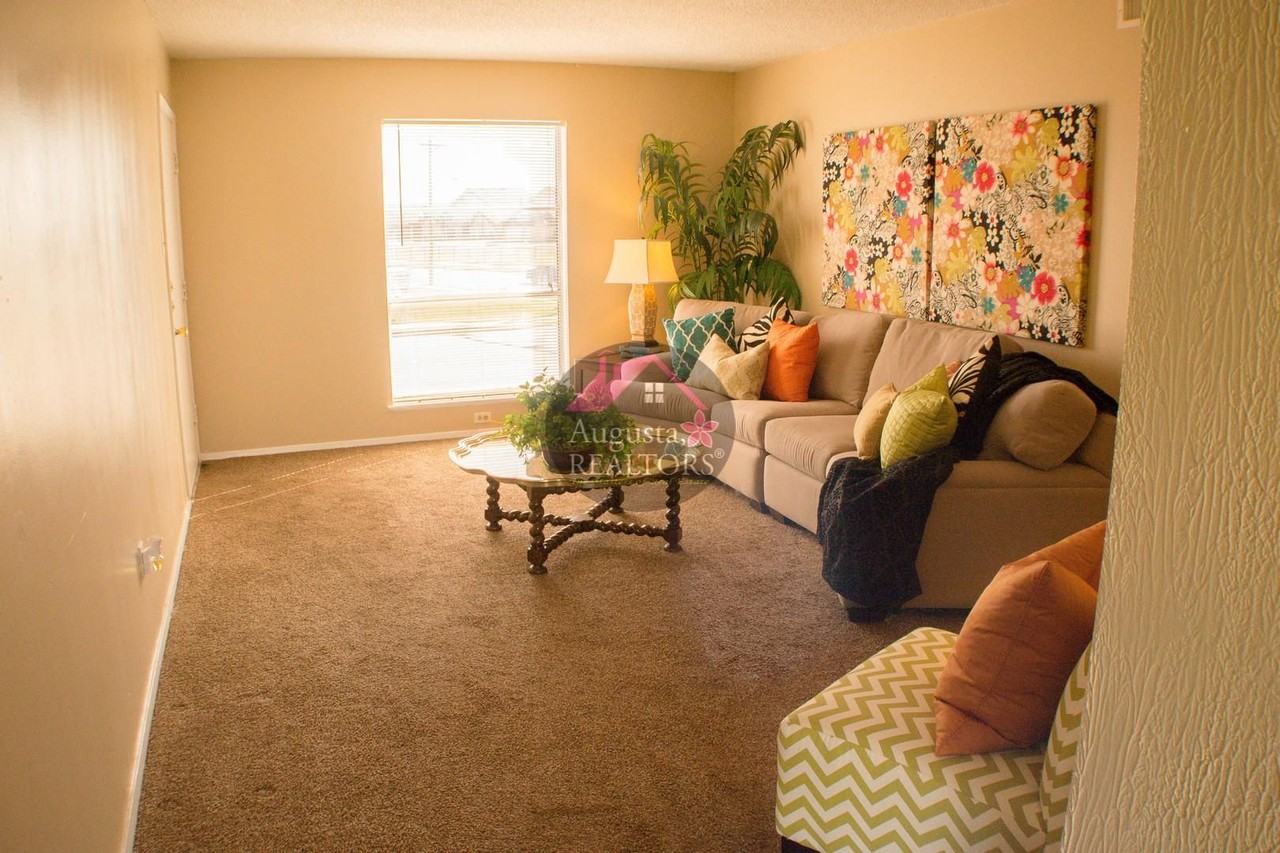 2800 2800 Sayles - 06 B - Photo 3 of 13