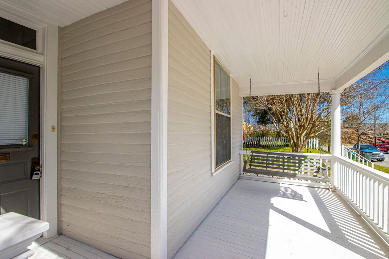 112 S Pulaski St - Photo 5 of 30