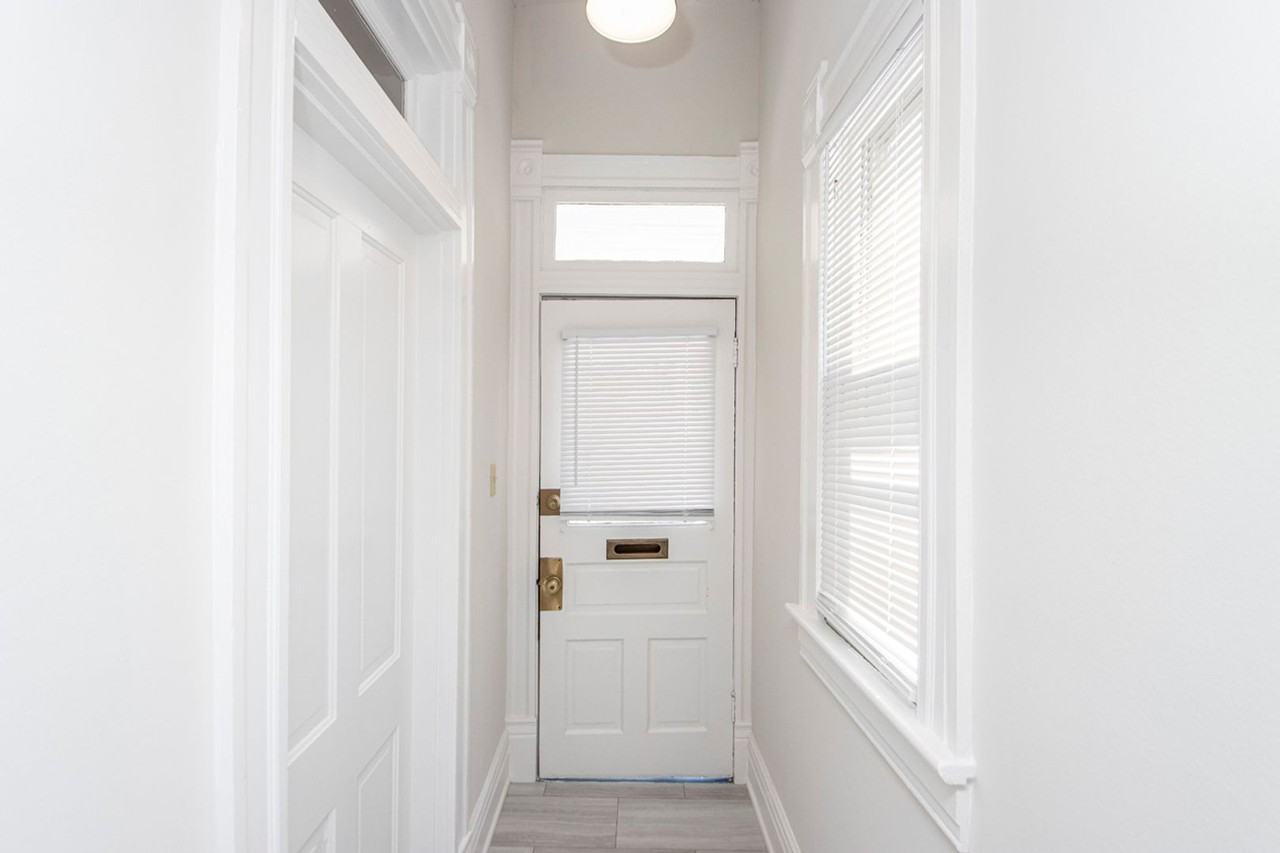 112 S Pulaski St - Photo 6 of 30