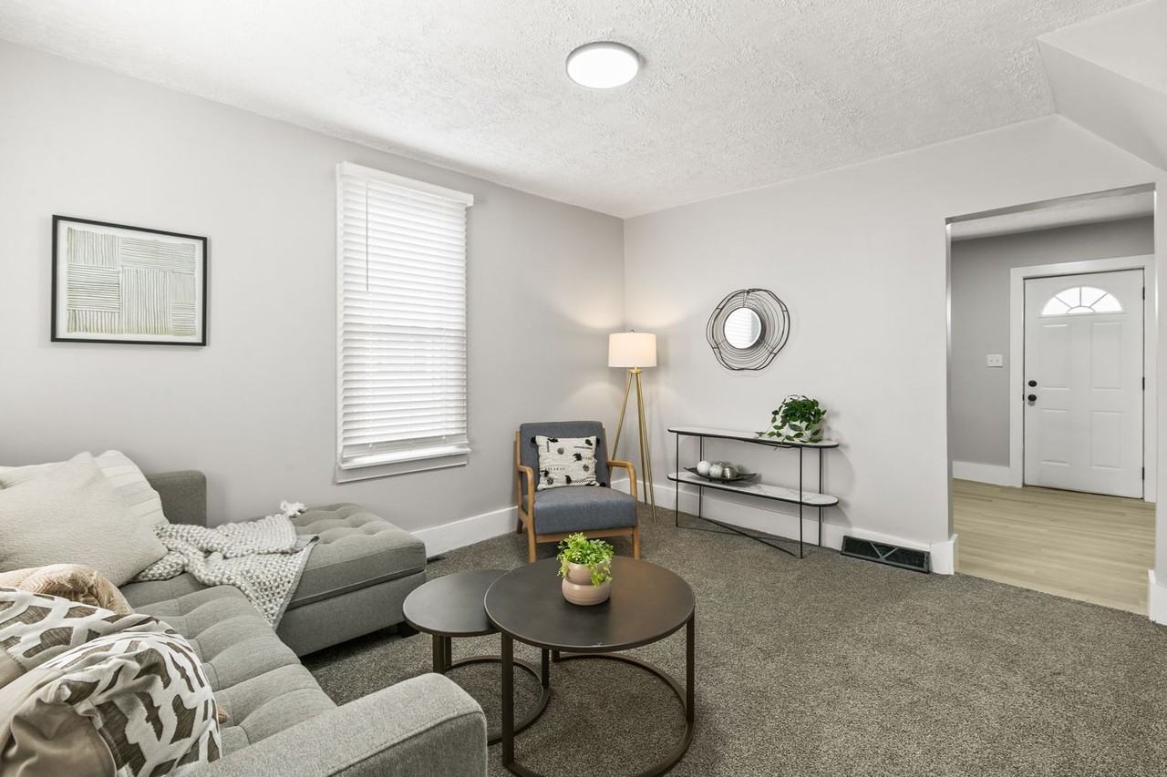 1634 Avenue A - Photo 7 of 25