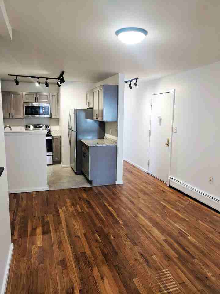 63 Cannon St #63-2 - Photo 7 of 8
