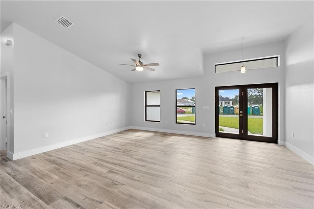 6151 Hershey Ave - Photo 5 of 33