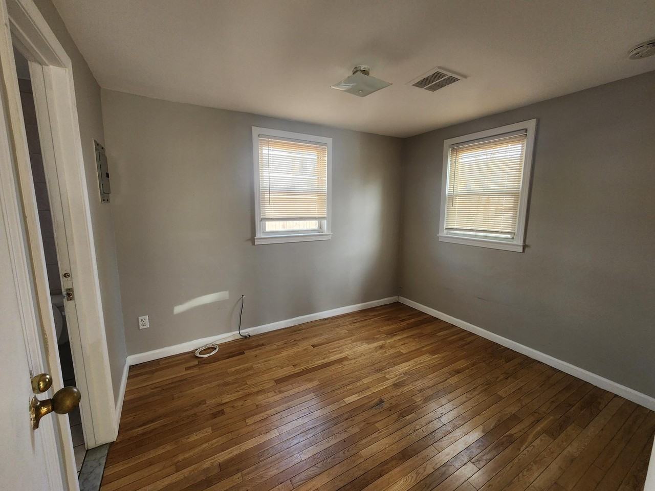 17 Lagrange Ave #7 - Photo 4 of 4