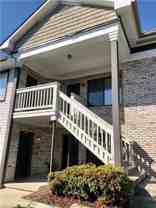 214 English Ct - Photo 1 of 1