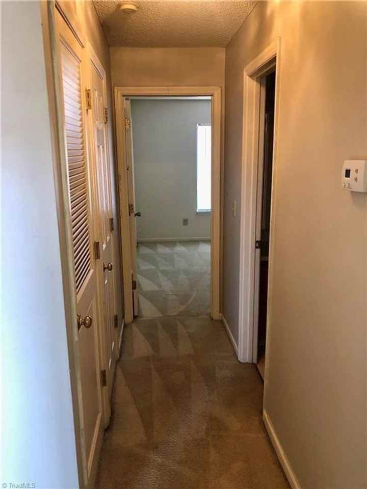 214 English Ct - Photo 6 of 13