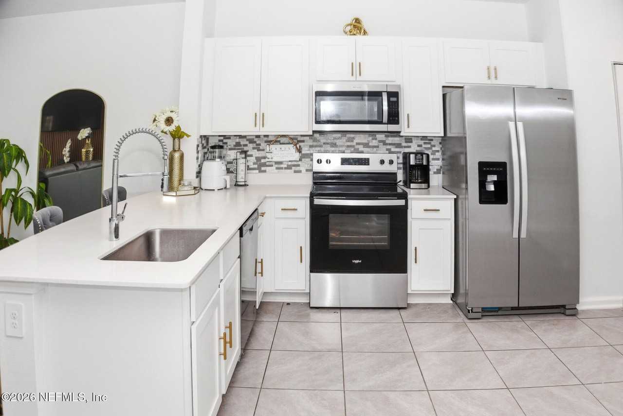 199 Tidal Beach Ave - Photo 2 of 32