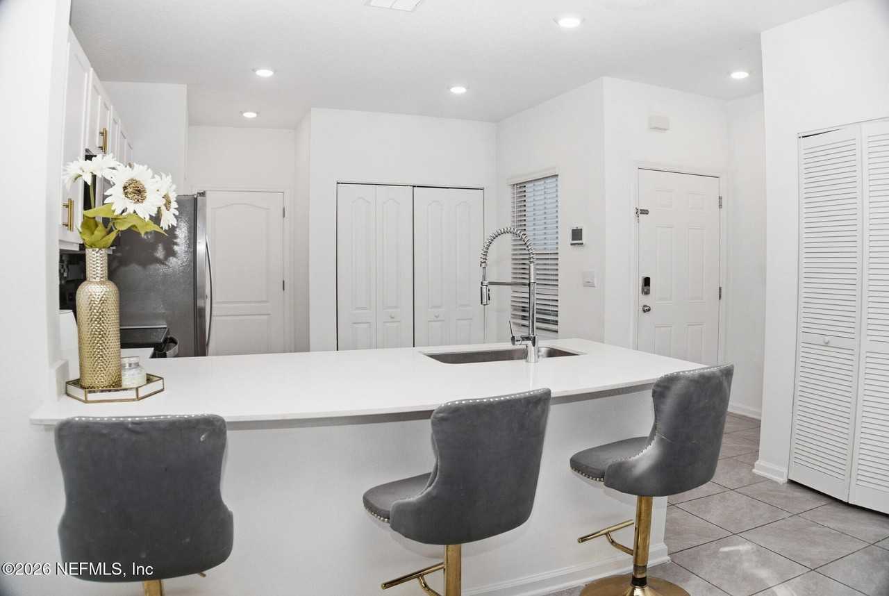 199 Tidal Beach Ave - Photo 4 of 32