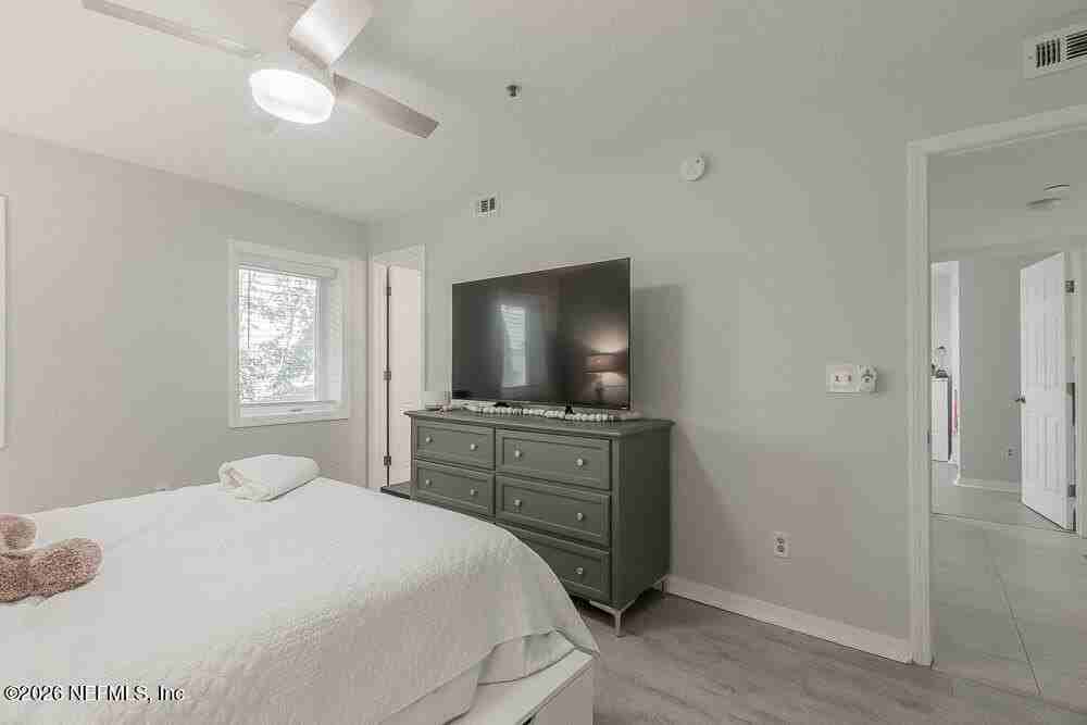 210 11th Ave N #208 - Photo 4 of 31