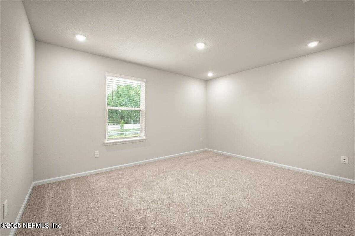 846 Hartshill Pl - Photo 6 of 8