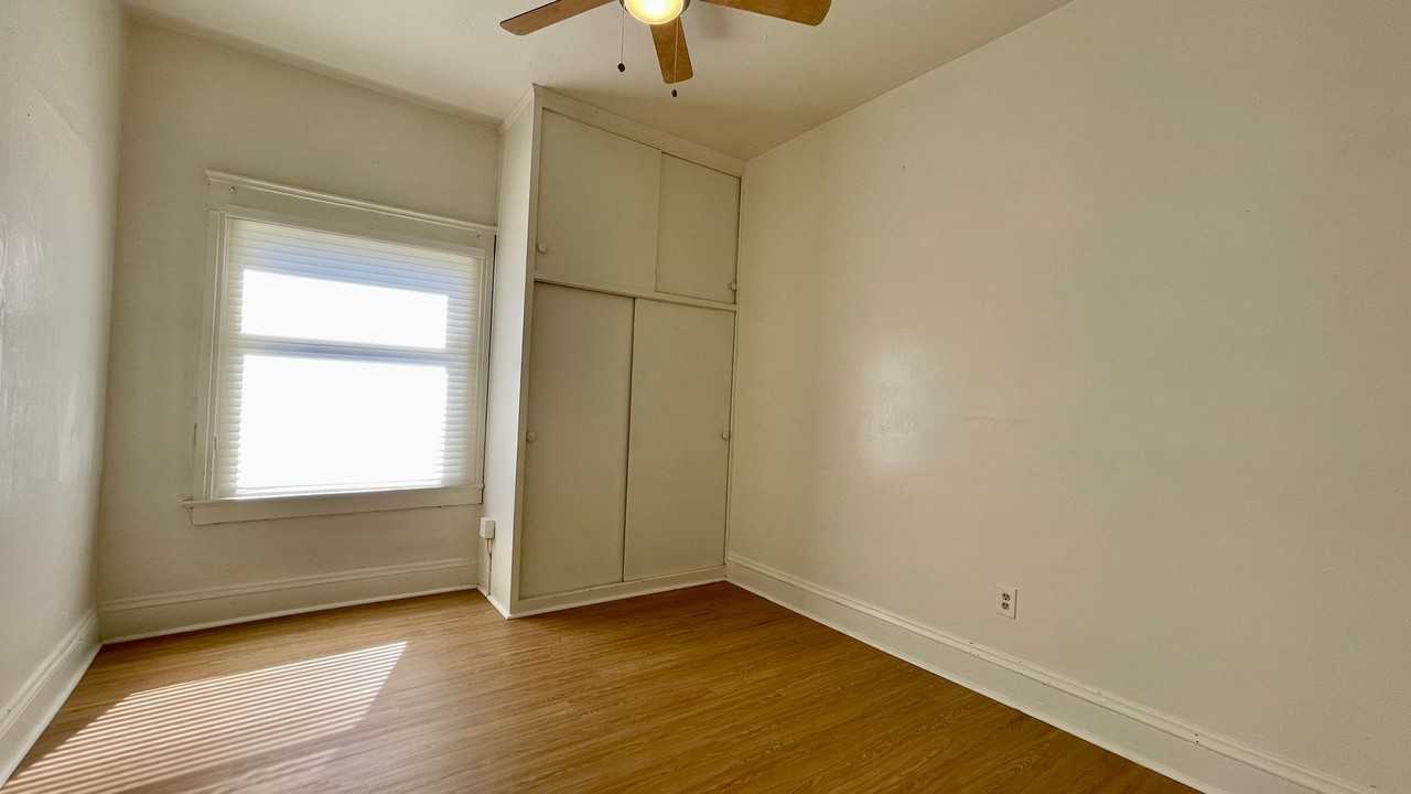 1707 Santa Rosa St - Photo 7 of 12