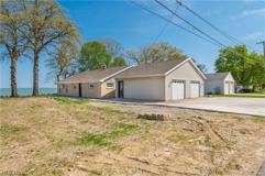 3844 Edgewater Dr - Photo 1 of 1