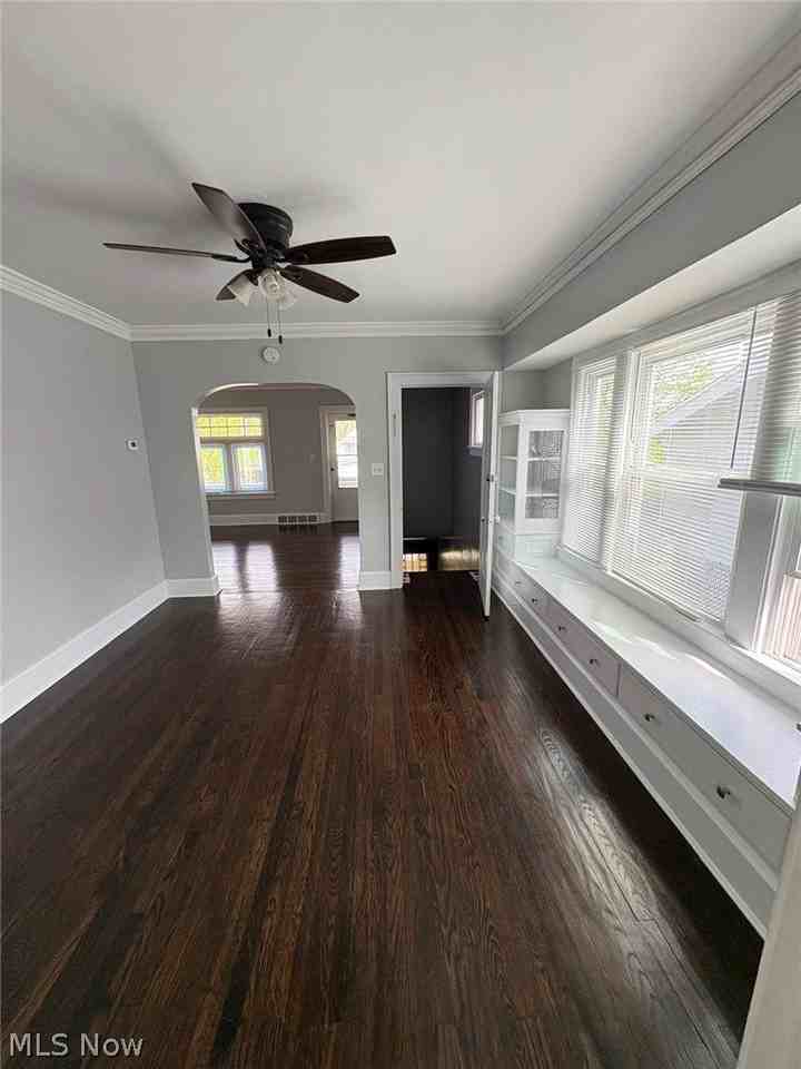 3704 W 138th St - Photo 4 of 9