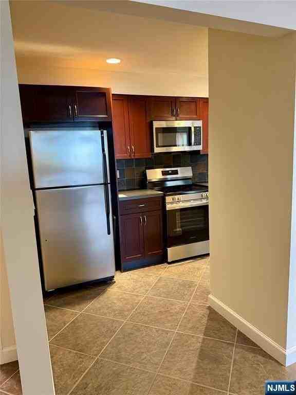 8305 Bergenline Ave - Photo 3 of 27