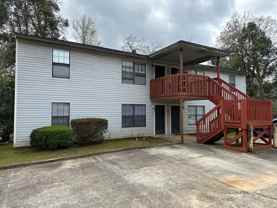 704 Pointe Ct - Photo 1 of 1