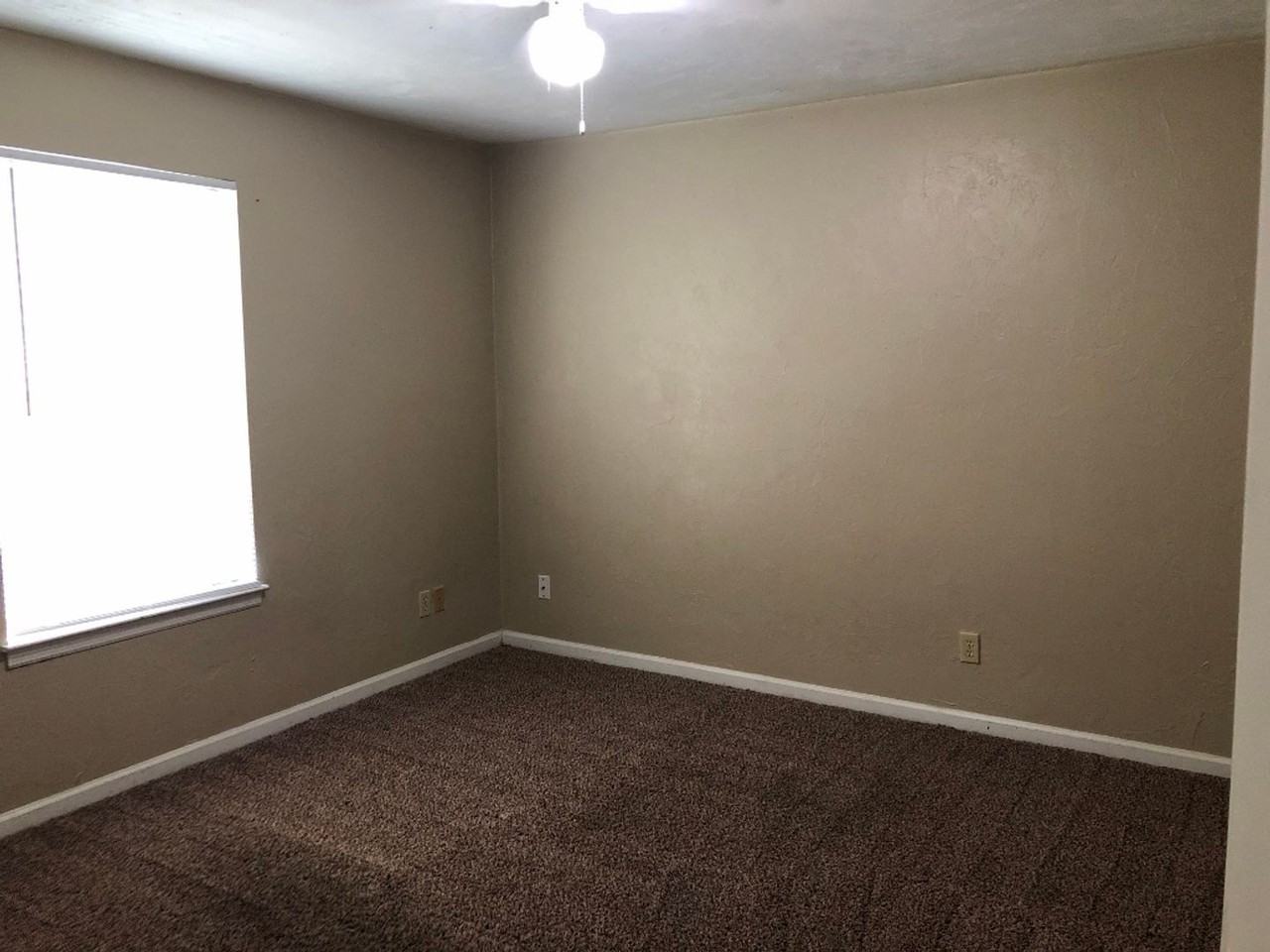 704 Pointe Ct - Photo 5 of 5