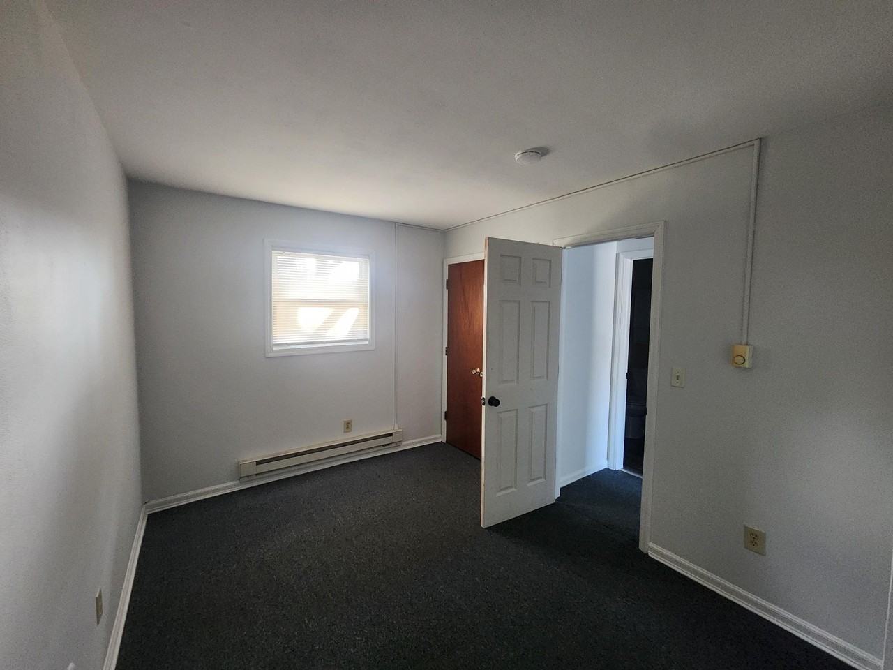 9 Alexander DriveUnit J #J - Photo 6 of 6