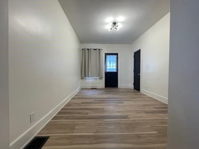 460 Lincoln St - Photo 2 of 14